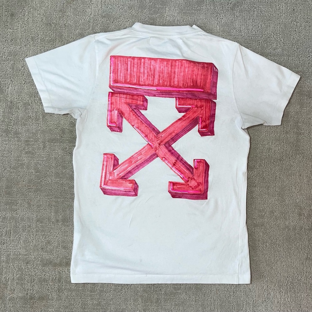 Off white painted arrows